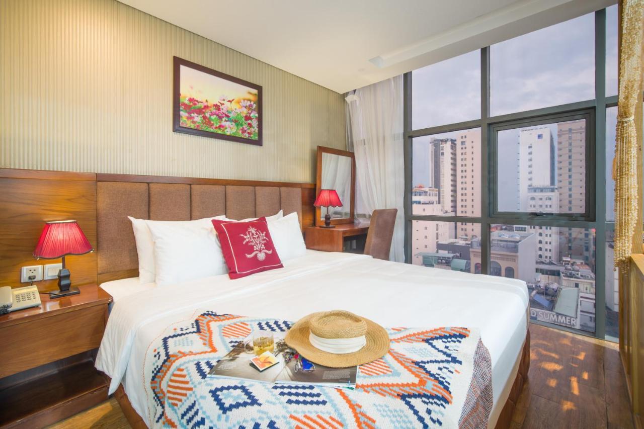 Crystal Boutique Hotel By Thg Da Nang Esterno foto