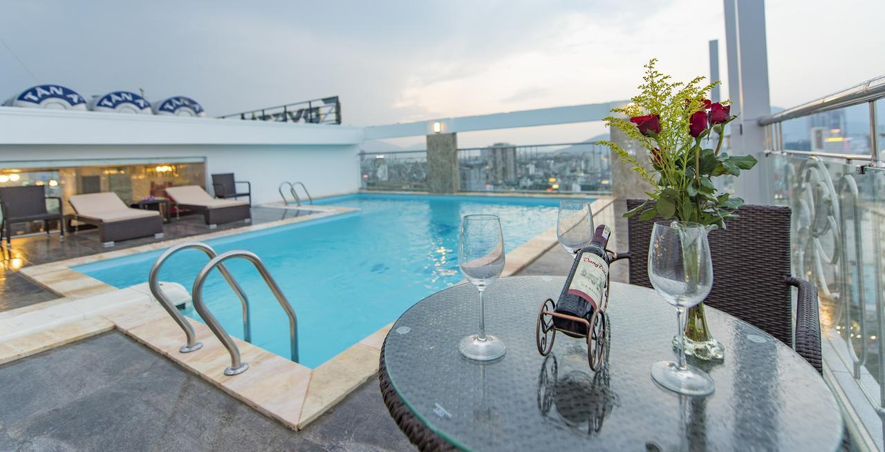 Crystal Boutique Hotel By Thg Da Nang Esterno foto
