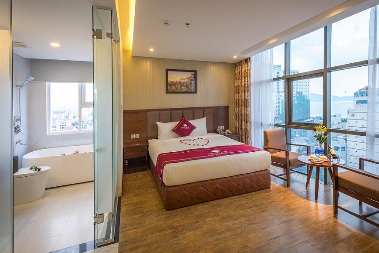 Crystal Boutique Hotel By Thg Da Nang Esterno foto