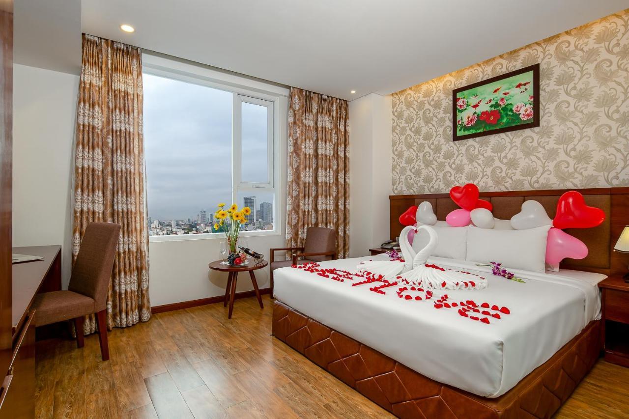 Crystal Boutique Hotel By Thg Da Nang Esterno foto